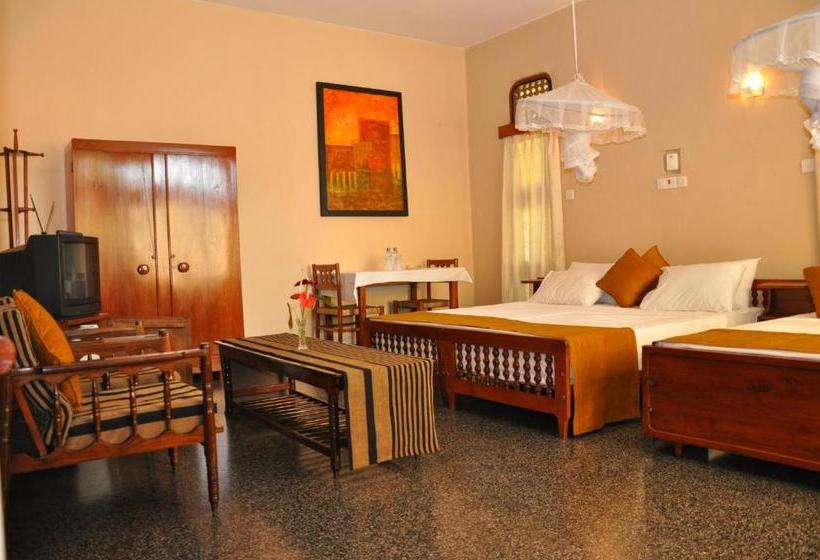 膳宿费 Royal Tourist Lodge