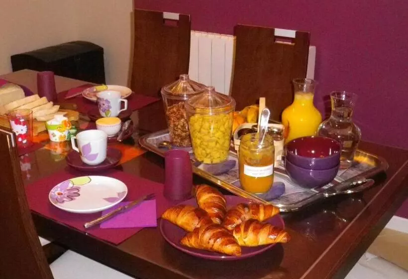 Aamiaismajoitus (B&B) Chambres D'hôtes Poirier Bazin