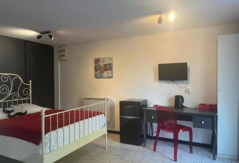 Aamiaismajoitus (B&B) Chambres D'hôtes Poirier Bazin