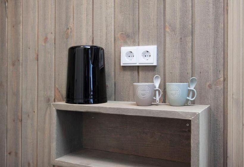 پانسیون Arnarstapi Cottages