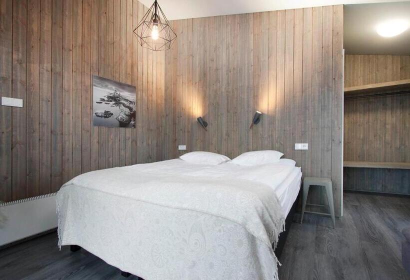 پانسیون Arnarstapi Cottages