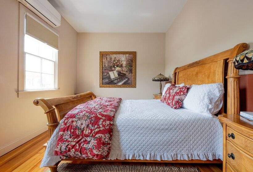 مسافرخانه Ashley House