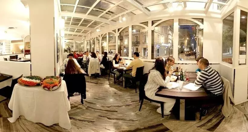 هتل Ambassadormonaco