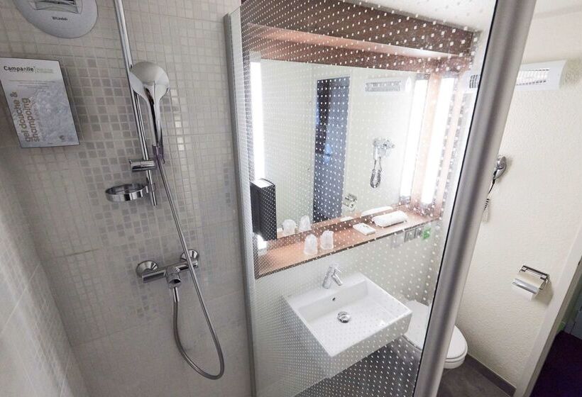 هتل Campanile Roissy  Saint Witz