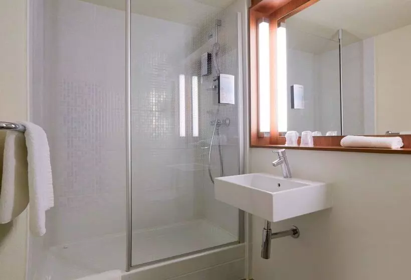 فندق Campanile Roissy  Saint Witz