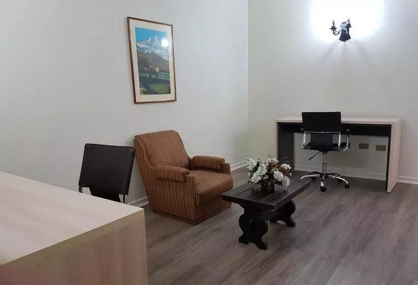 هتل Diego De Almagro Antofagasta Express