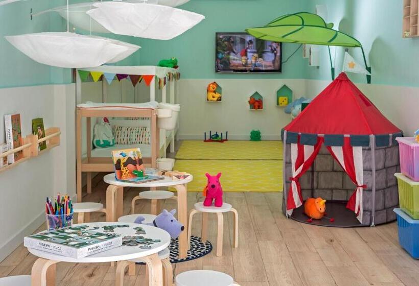 هتل Fergus Club Europa