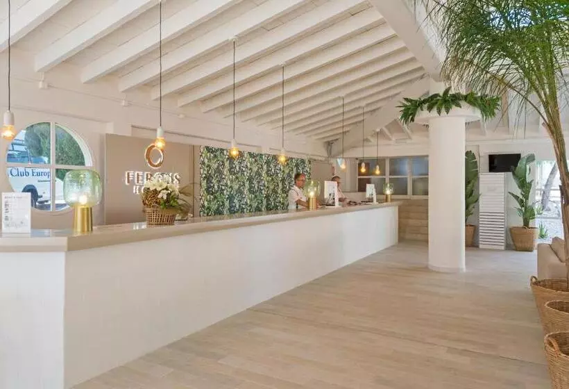 ホテル Fergus Club Europa