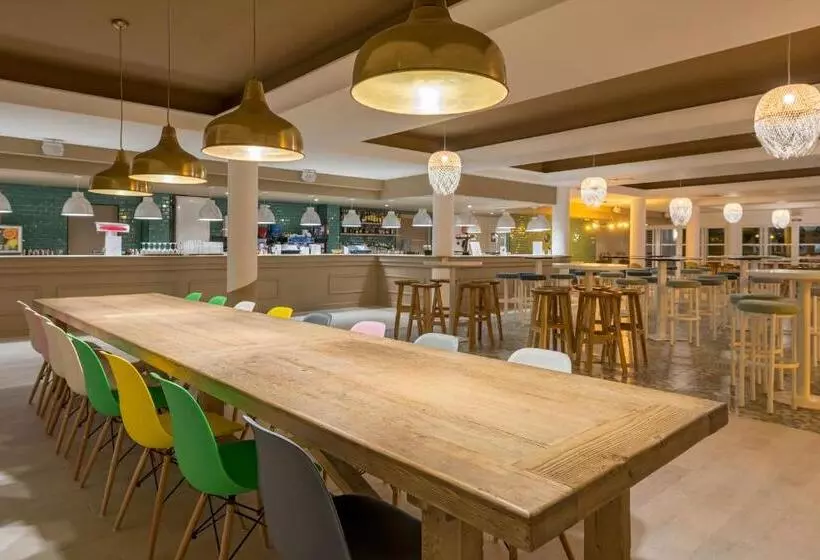 ホテル Fergus Club Europa