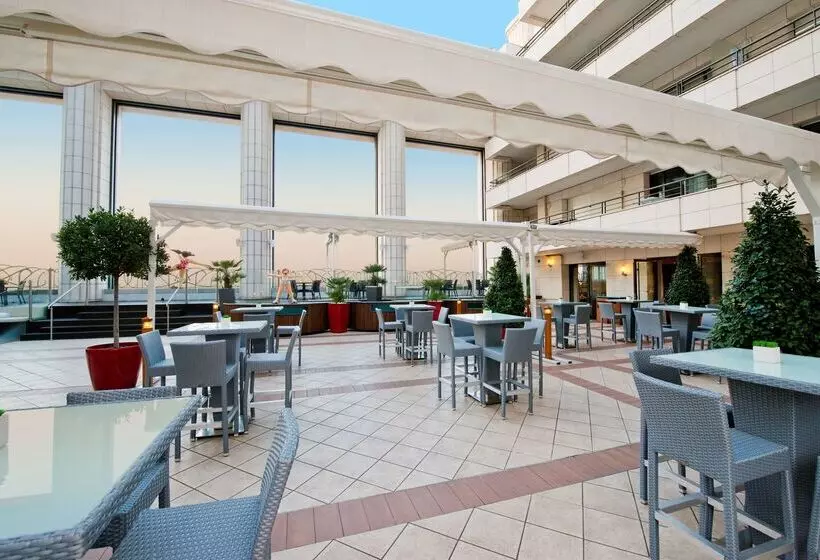 Отель Hyatt Regency Nice Palais De La Mediterranee