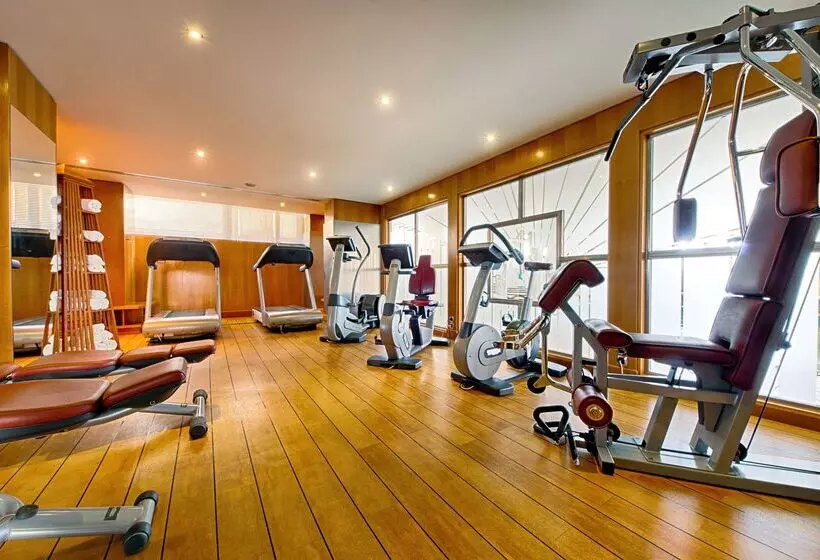 Отель Hyatt Regency Nice Palais De La Mediterranee