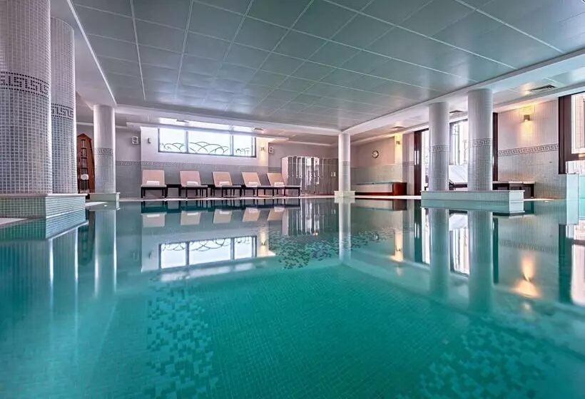 Отель Hyatt Regency Nice Palais De La Mediterranee