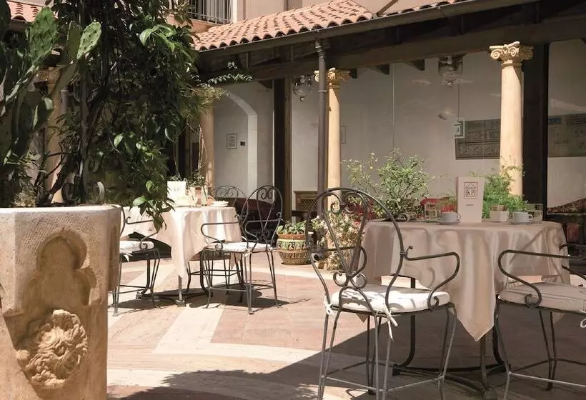 酒店 Katane Palace