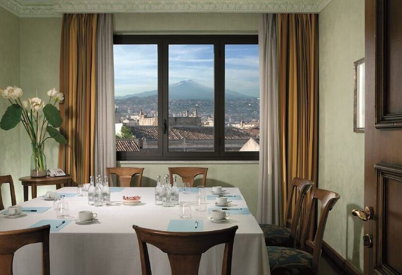 هتل Katane Palace