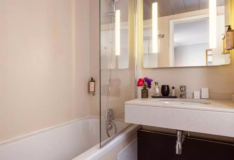 هتل Madeleine Plaza