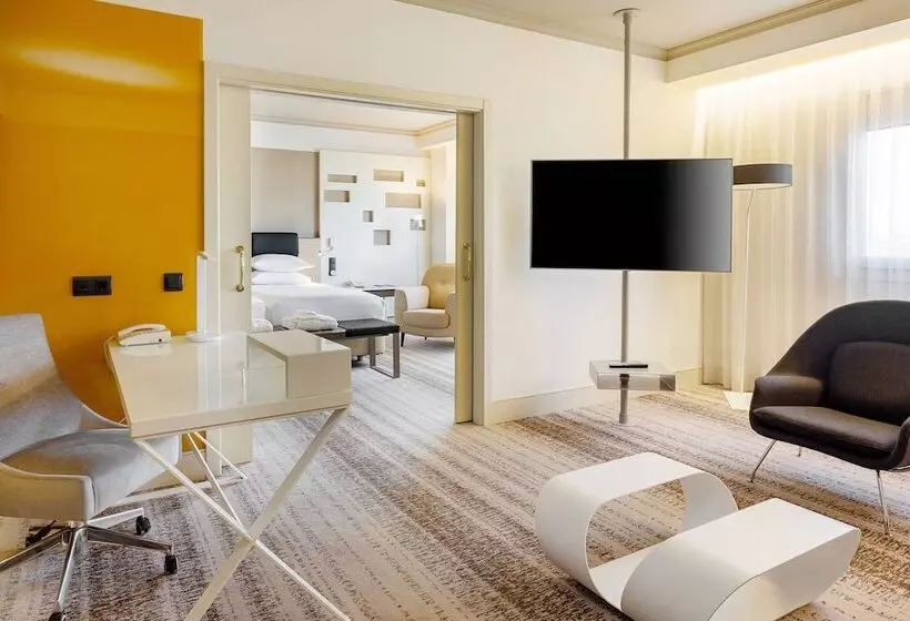 Madrid Marriott Auditorium Hotel & Conference Center