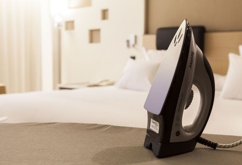 Madrid Marriott Auditorium Hotel & Conference Center