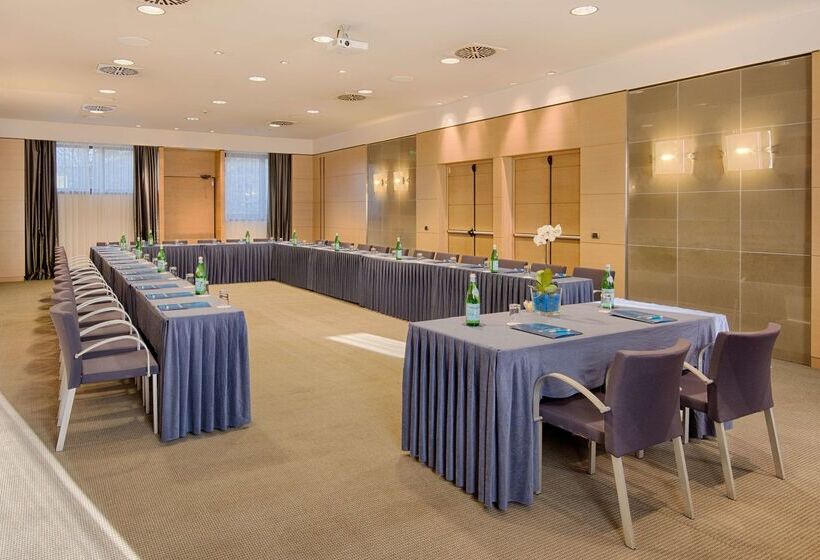 בית מלון כפרי NH Bologna Villanova