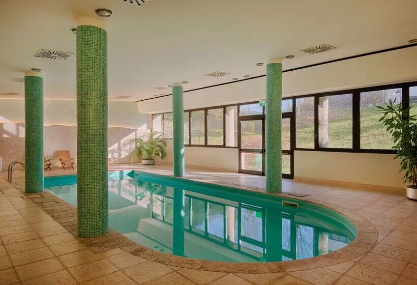 فندق NH Bologna Villanova