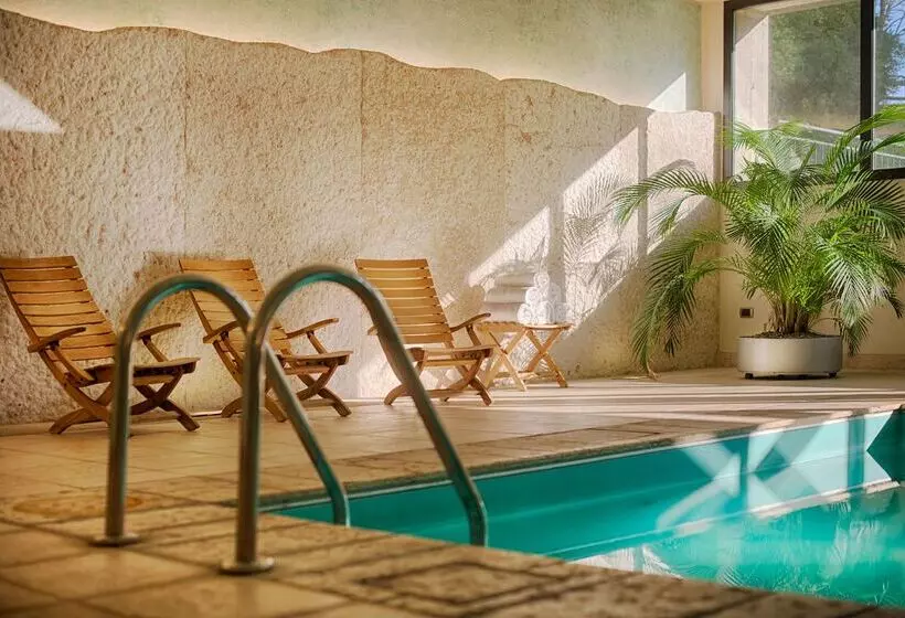 فندق NH Bologna Villanova