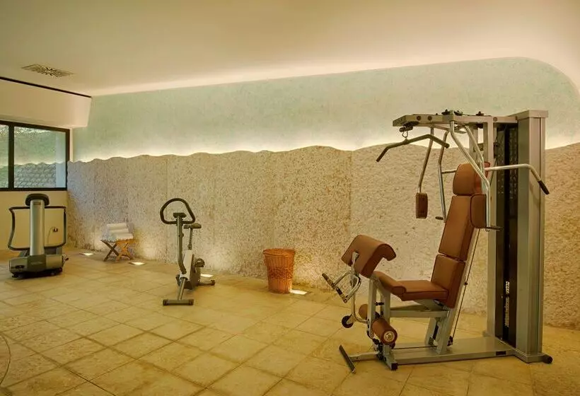 فندق NH Bologna Villanova