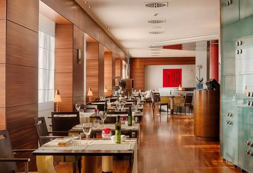 فندق NH Bologna Villanova