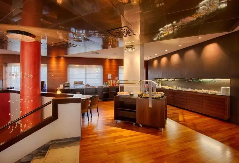 فندق NH Bologna Villanova