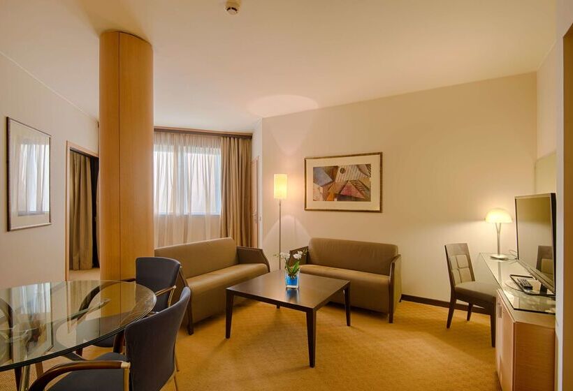 בית מלון כפרי NH Bologna Villanova