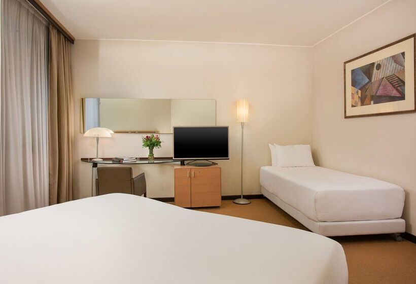 בית מלון כפרי NH Bologna Villanova