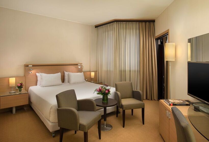 בית מלון כפרי NH Bologna Villanova