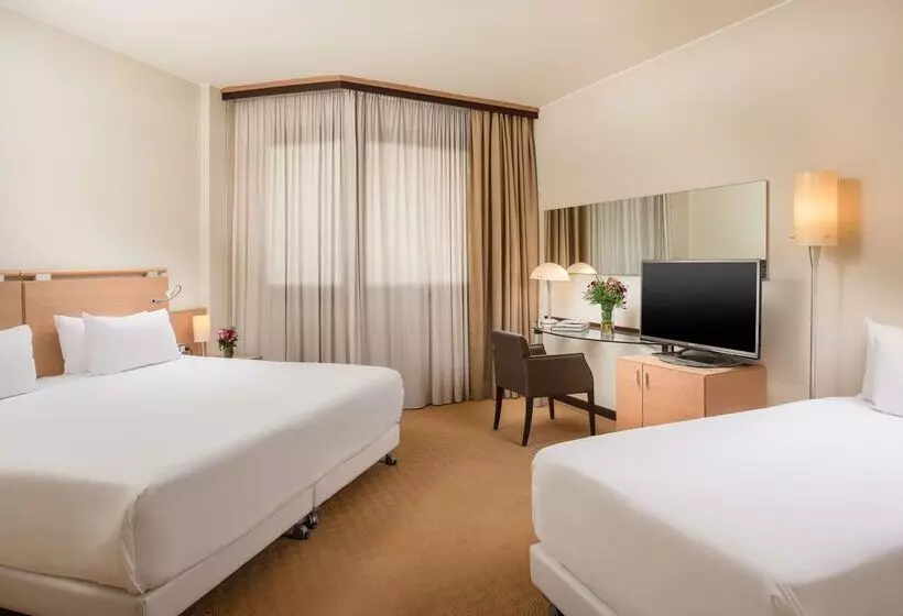 فندق NH Bologna Villanova