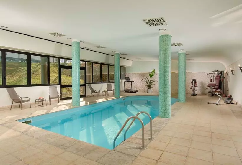 فندق NH Bologna Villanova