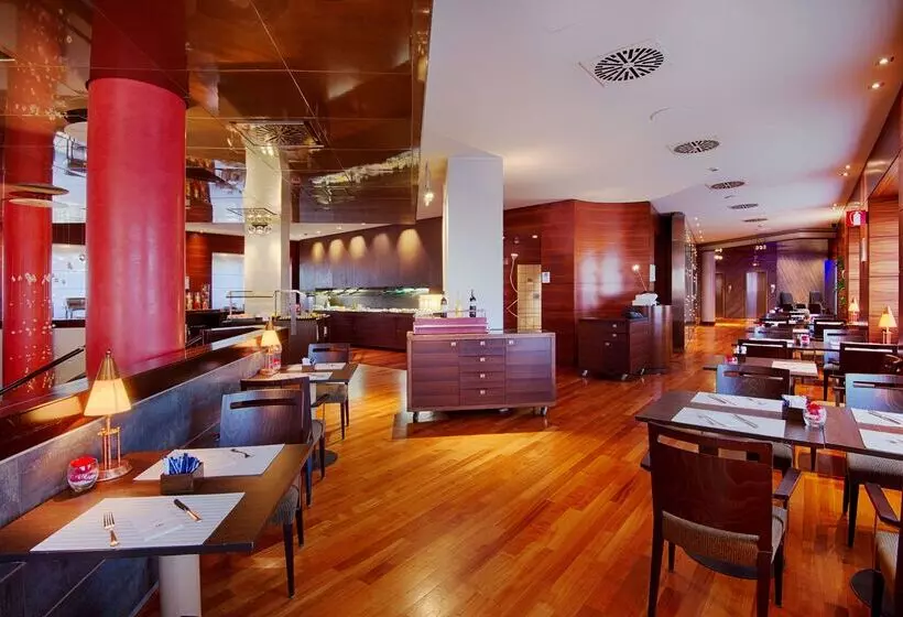 فندق NH Bologna Villanova