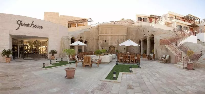 هتل Petra Guest House
