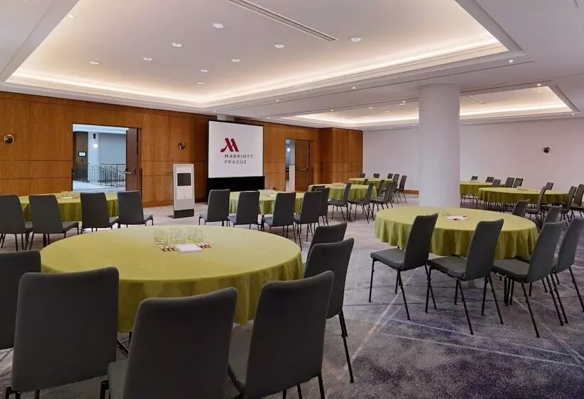 酒店 Prague Marriott