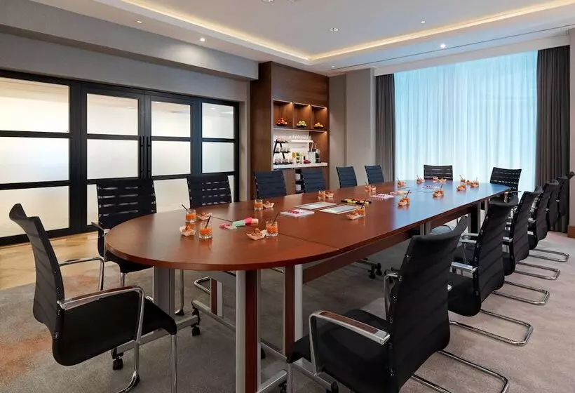 酒店 Prague Marriott