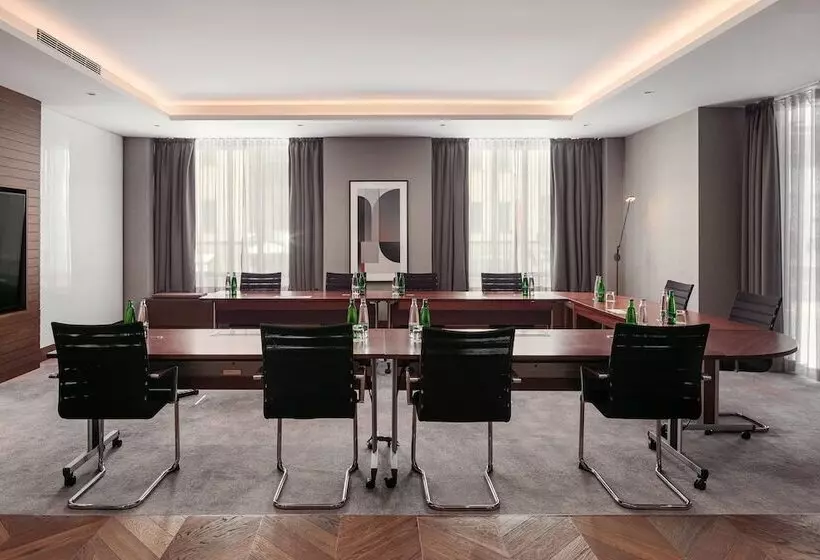 酒店 Prague Marriott