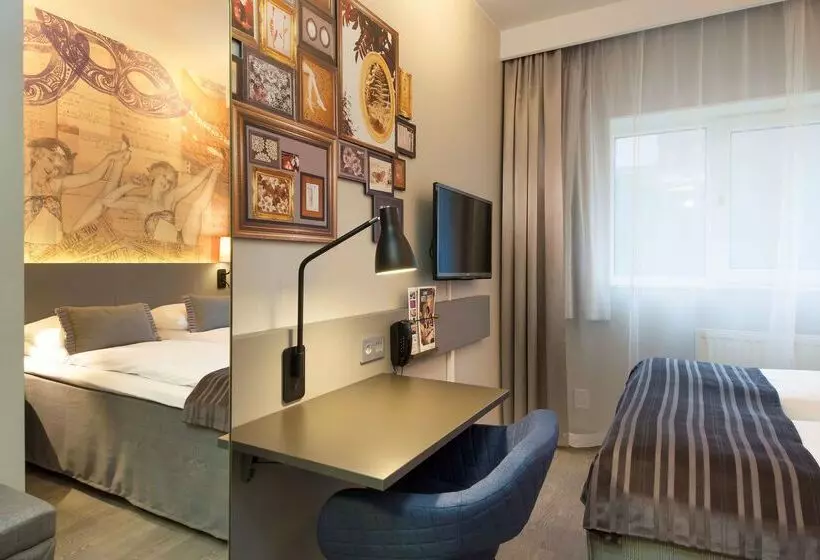 هتل Scandic St. Olavs Plass