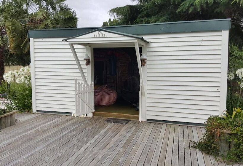 فندق The Peppertree Luxury Accommodation