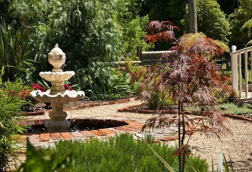 Отель The Peppertree Luxury Accommodation