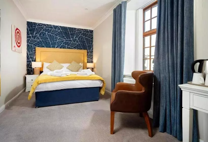 Отель The Victoria