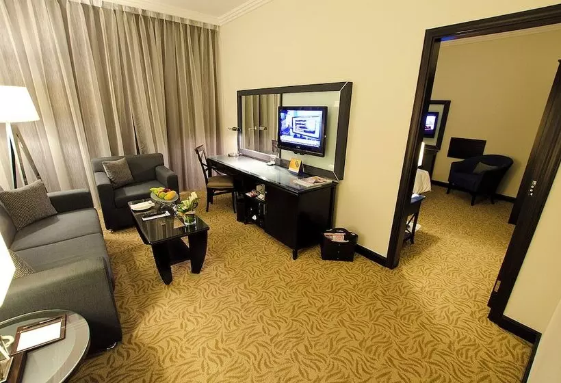هتل Towers Rotana   Dubai