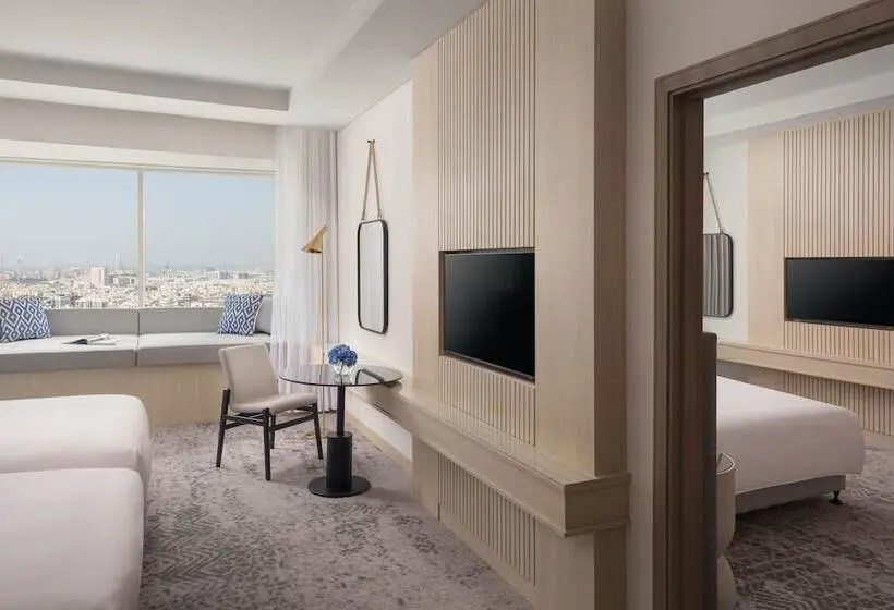 هتل Towers Rotana   Dubai