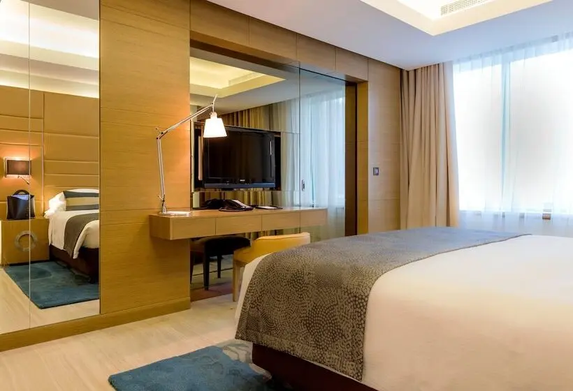 هتل Towers Rotana   Dubai