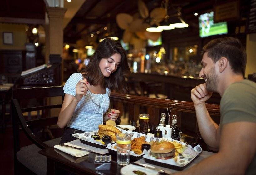 酒店 Towers Rotana   Dubai