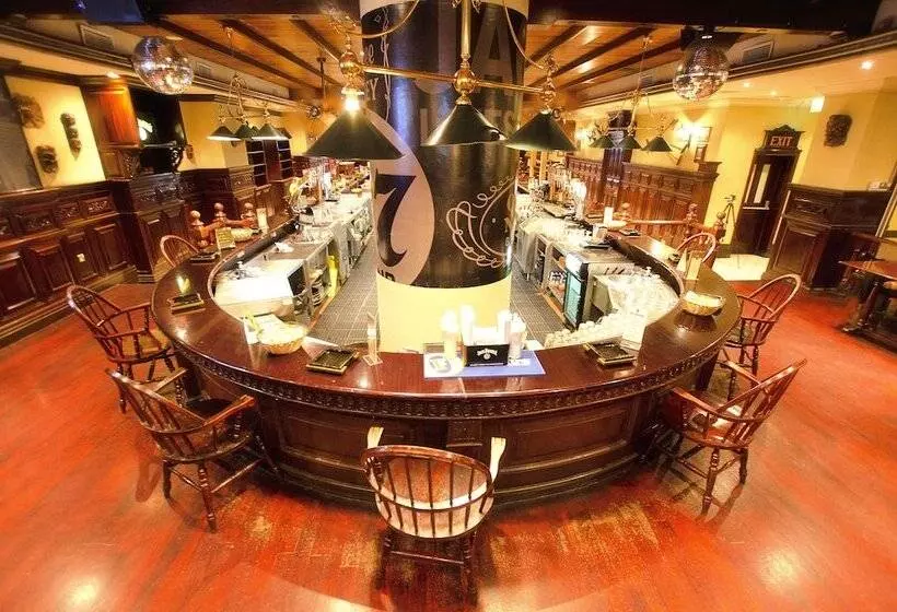 هتل Towers Rotana   Dubai