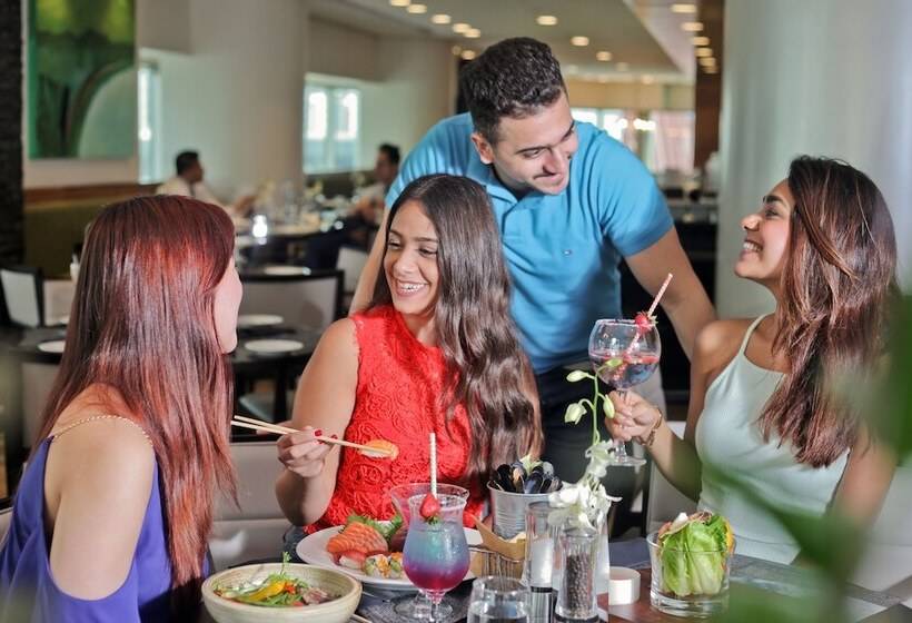 酒店 Towers Rotana   Dubai