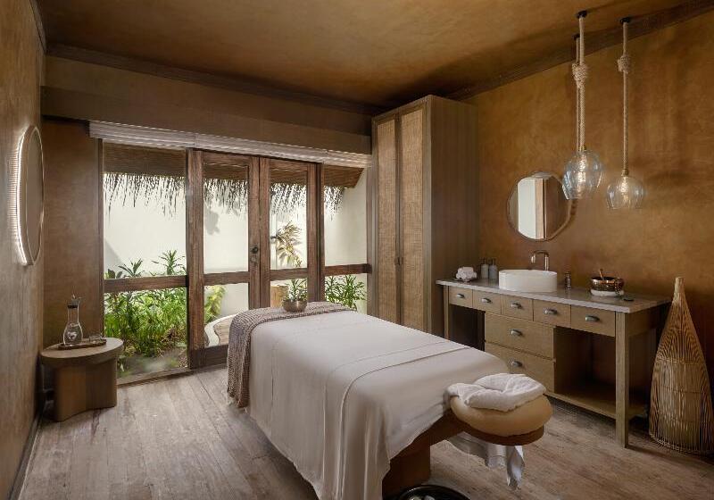 استراحتگاه Six Senses Kanuhura