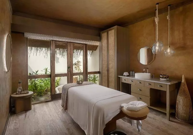 리조트 Six Senses Kanuhura