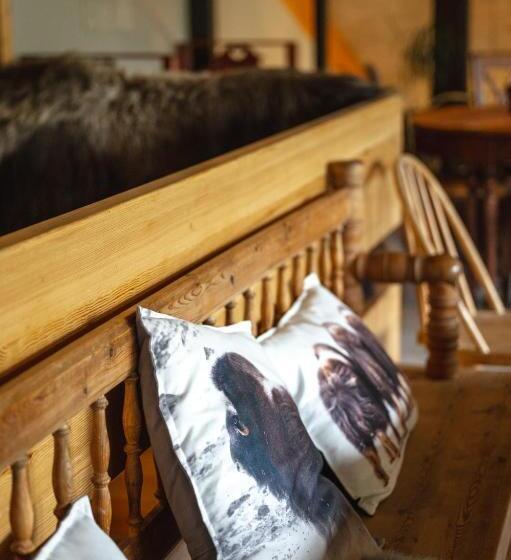 Trolltun Hotel & Hytter